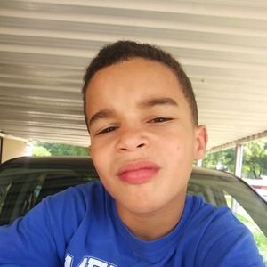 Meet your Posher, Travis